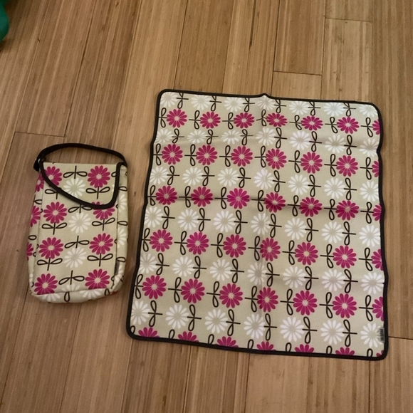 JJ Cole Handbags - JJ Cole Pink White Floral Baby Changing Pad and Pouch